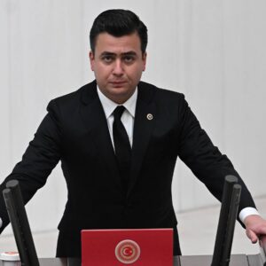 Ankara Büyükşehir Belediyesi’nden Osman Gökçek’e yanıt: Hırsıza hırsız olduğunu unutturursan kendini erdem abidesi sanır