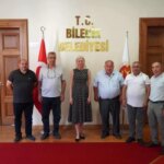 bilecik belediye baskani muhtarlari agirladi xcaUNajx