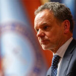 hollanda hukumetinde israile ek yaptirim krizi disisleri bakani dahil 9 bakan istifa etti NQbMzUey