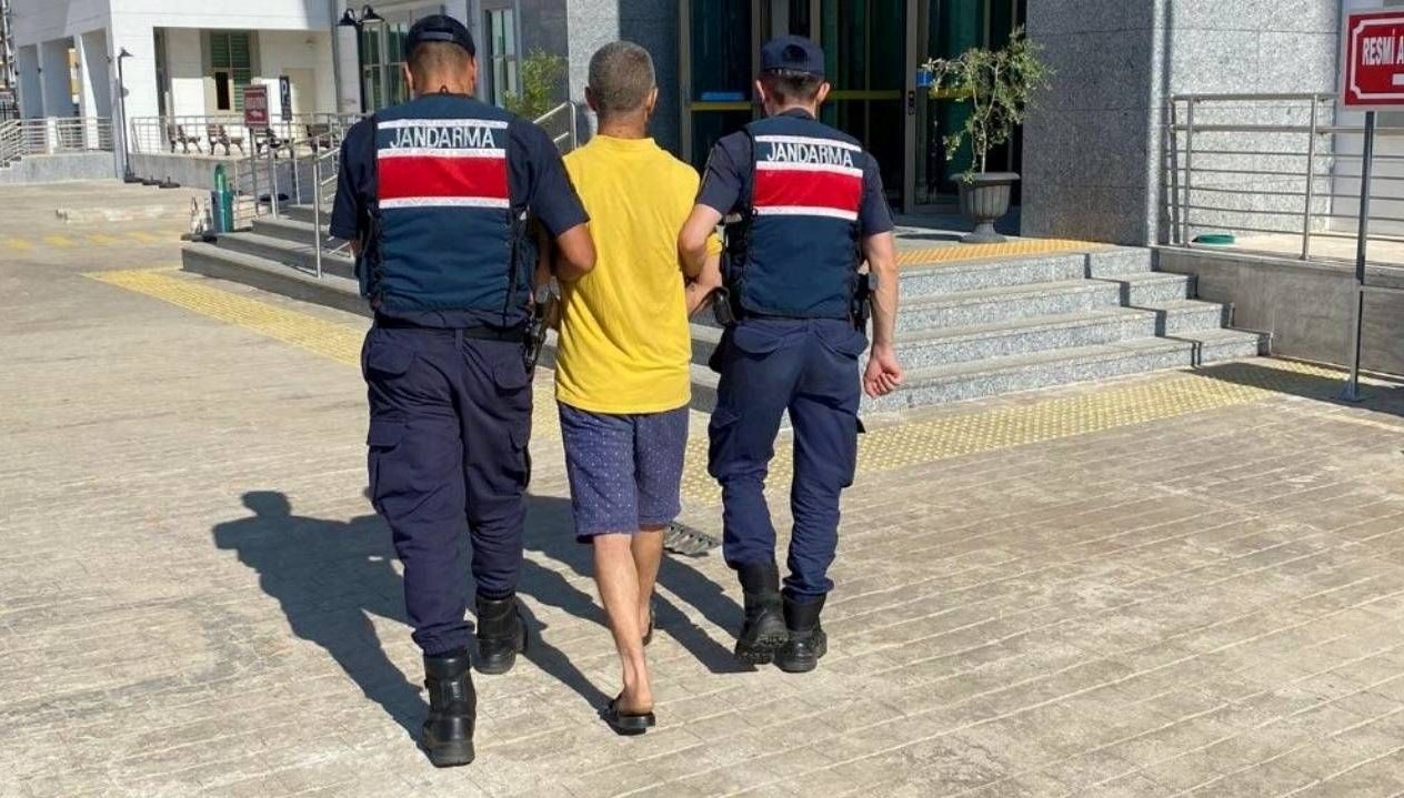 18 yil kesinlesmis hapis cezasiyla araniyordu yakalandi e1Niltvh