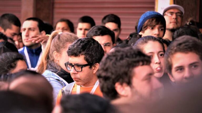 arastirma gencler artik mutlu degil z kusagi tarihin en mutsuz yetiskinleri olabilir KWJO5iFA