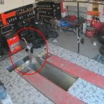 mazidaginda cirak oto lastik dukkaninda duserek kurtarildi jRrbbQuu