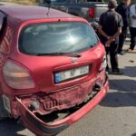 otomobille motosiklet carpisti iki kisi yaralandi F75GkMlz