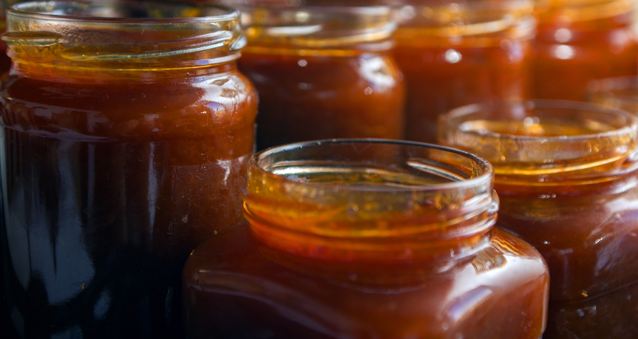 pekmez yuzunden 21 kisi canindan oldu kokusu bolgeden halen gitmiyor NIf49igl