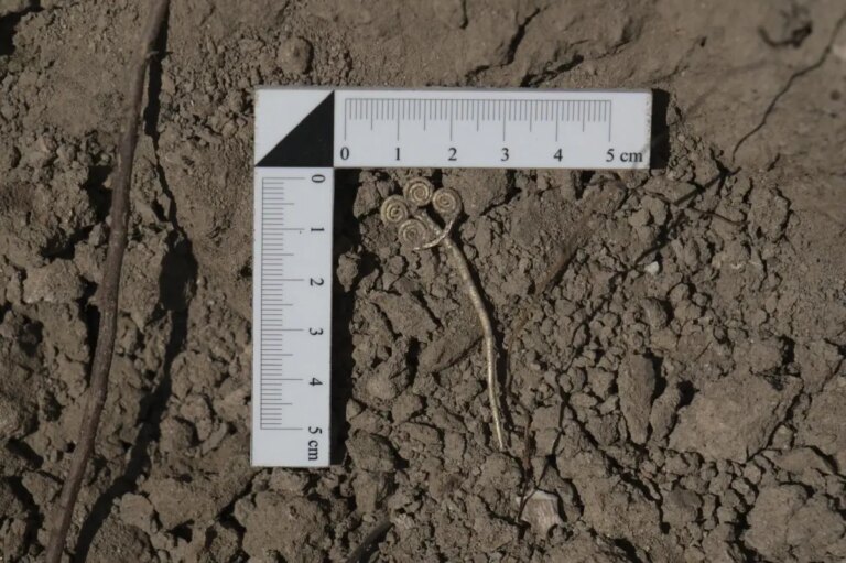 troyada 4500 yillik altin bros bulundu KWz2sT9b