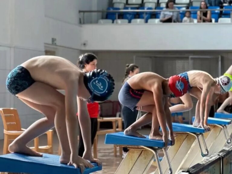 bilecikte yuzme musabakalari tamamlandi FlUs1QKh