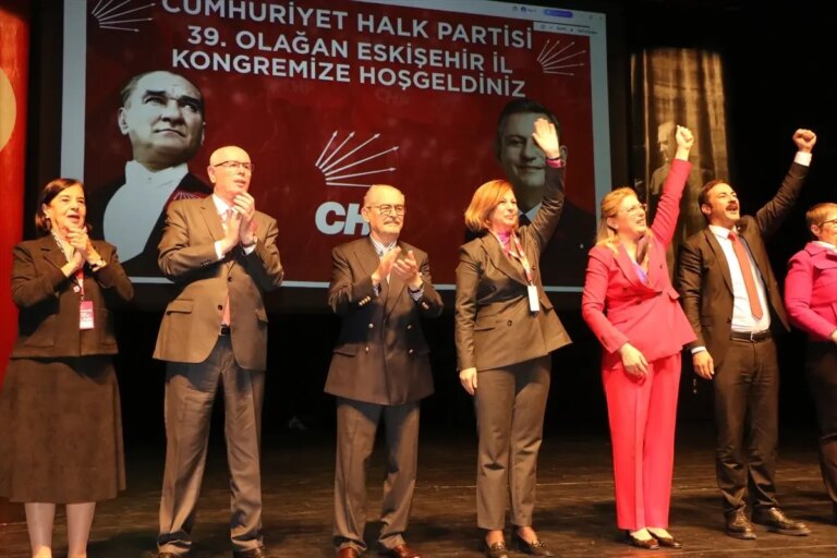chp eskisehir il kongresi gerceklesti 1WCyq2TF.jpg
