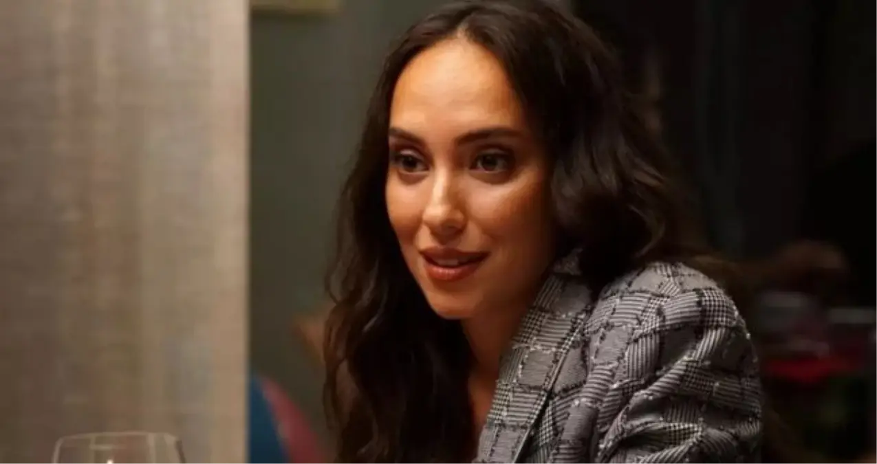 duygu sarisin kimdir ben leman dizisinin sahikasi duygu sarisin kac yasinda nereli kariyeri WWX3Ks2w.jpg