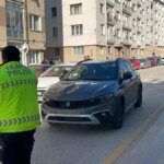 eskisehirde otomobilin carptigi yasli kadinin hayati tehlikesi var 6XeAUd4g.jpg