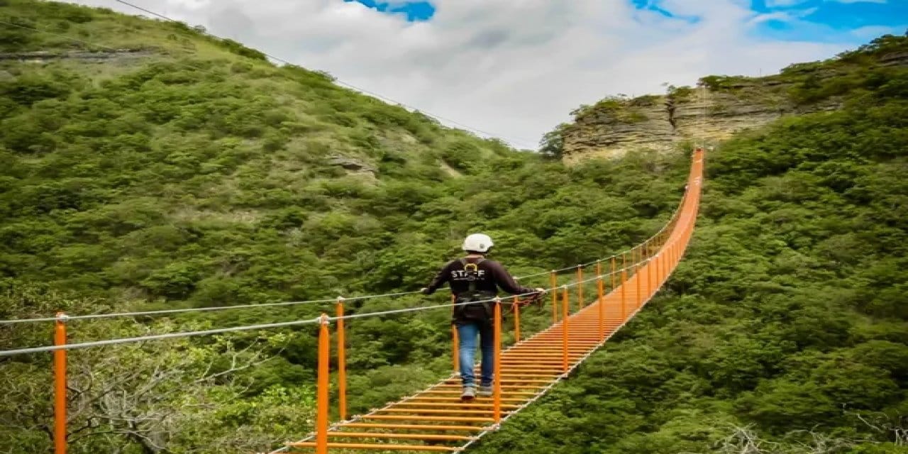 kolombiyada asma kopru turizmi donemi f2waWFAb