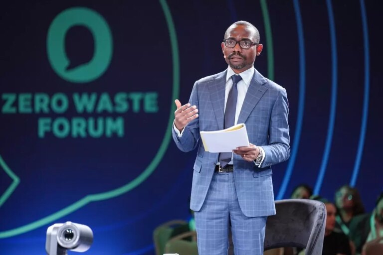 sifir atik forumu istanbulda toplandi WrOEMWep.jpg