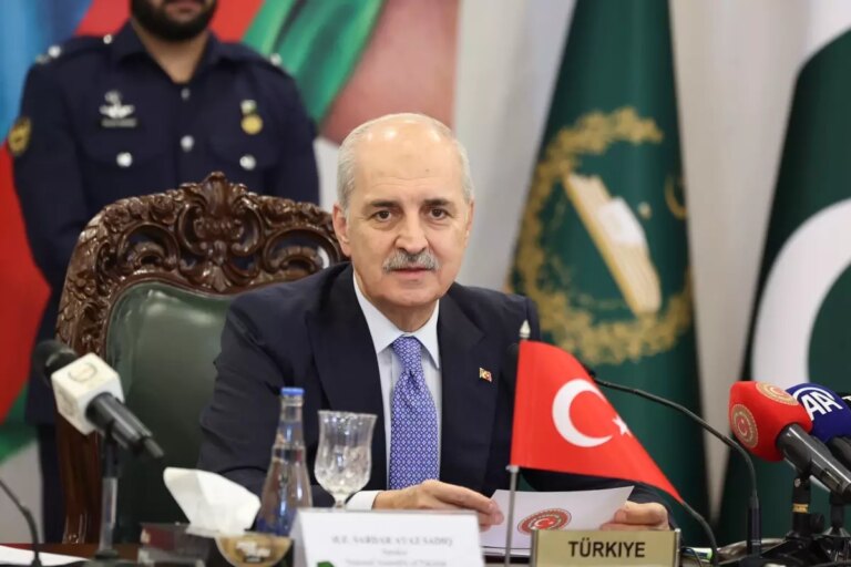 tbmm baskani kurtulmus azerbaycan pakistan ve turkiye uclu parlamento baskanlari toplantisi kapanisinda konustu rBnryX7h.jpg