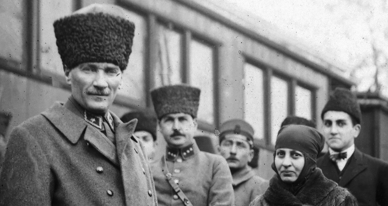 ataturk-bir-fikirdir-olmez-hafiza-10-kasim-ozel-bolumu-LEjzCNmt.jpg
