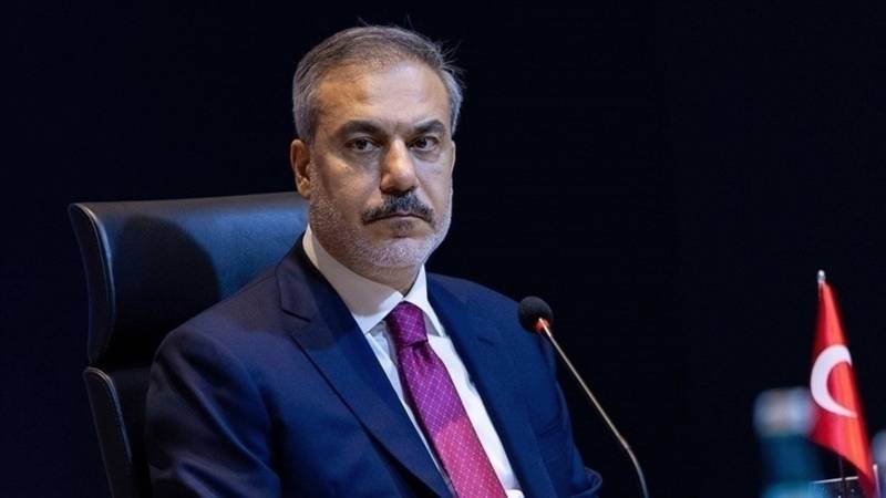 chpli namik tan hakan fidan yok denkligi almadan yuksek lisansa baslamis aqgT1MVl.jpg