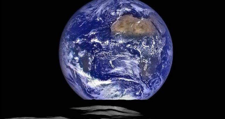 dunyanin-ekseninde-80-santimetrelik-kayma-tespit-edildi-bilim-ortaya-cikardi-lLlxIVaP.jpg