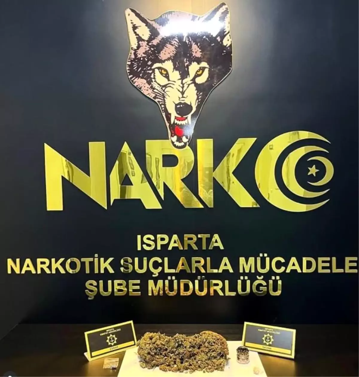 ispartada uyusturucu operasyonu 359 gram skunk ele gecirildi bxnbFUDm.jpg