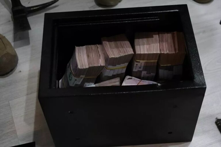 mersinde dolandiricilik operasyonu 5 tutuklama xicT3u7k.jpg