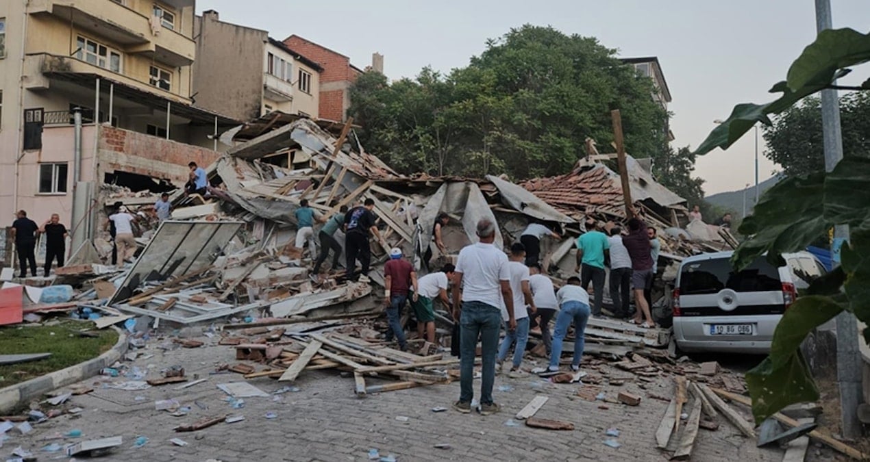 prof-dr-sozbilir-deprem-firtinasi-birkac-ay-surebilir-LgziUC5P.jpg