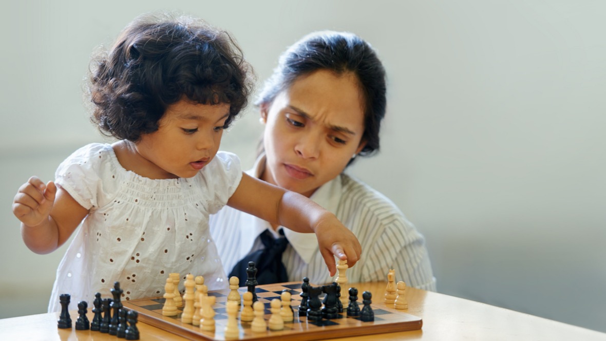 uc-yasindaki-hintli-cocuk-satranc-tarihine-gecti-Oep9lRlm.jpg
