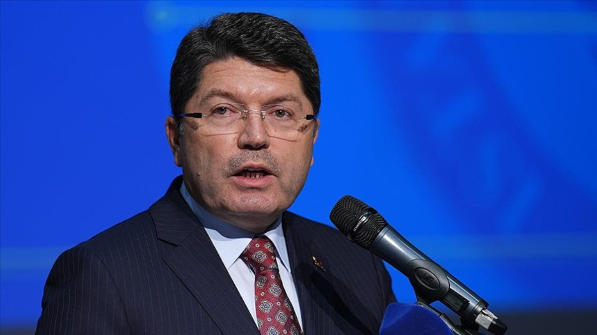 Yılmaz Tunç’tan CHP’ye: Büyüğünüz Kemal Kılıçdaroğlu “arının” diyor