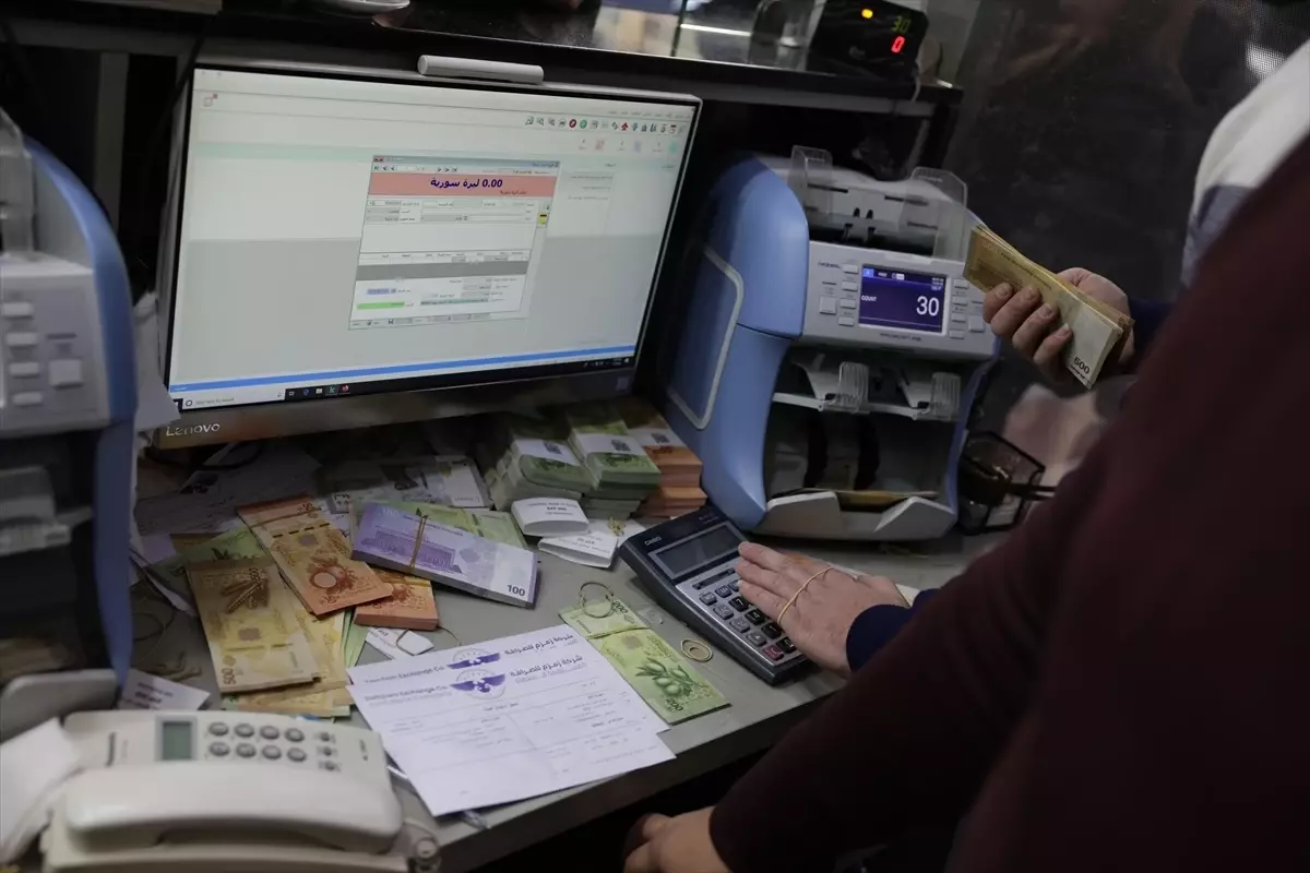 suriye-yeni-banknotlari-tedavule-girdi-ENVefKmy.jpg