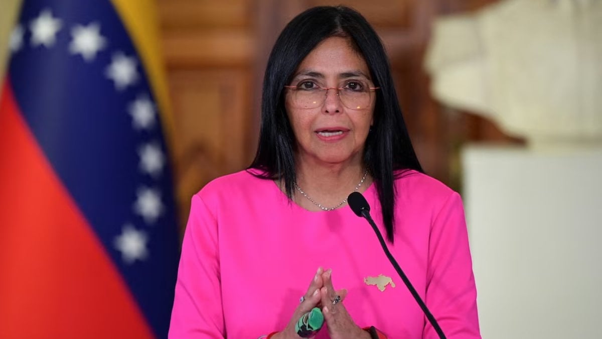venezuelanin-yeni-baskani-rodriguez-yemin-etti-jxP9f6cJ.jpg