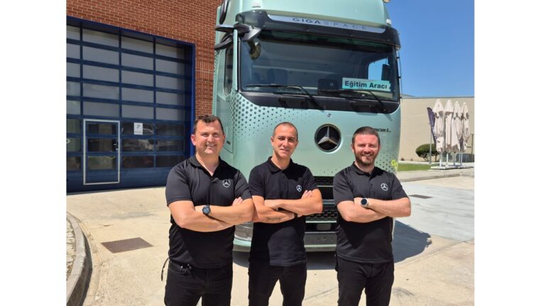 direksiyon-basinda-bilincli-guc-mercedes-benz-turkten-ekonomik-surus-egitimi-UKGVfVJT.jpg