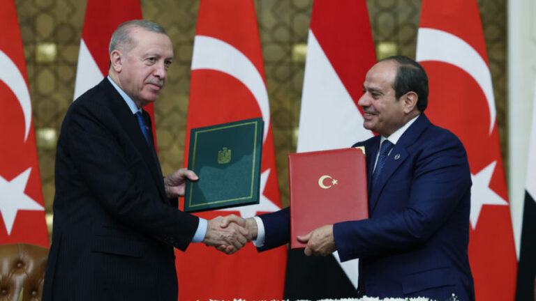 erdogan-turkiye-ile-misir-ikili-ticaret-hacminde-hedef-15-milyar-dolar-V6kFXYY1.jpg