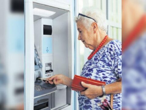 Emekliye 23552 tl taban maas komisyondan gecti vZ5WziXZ